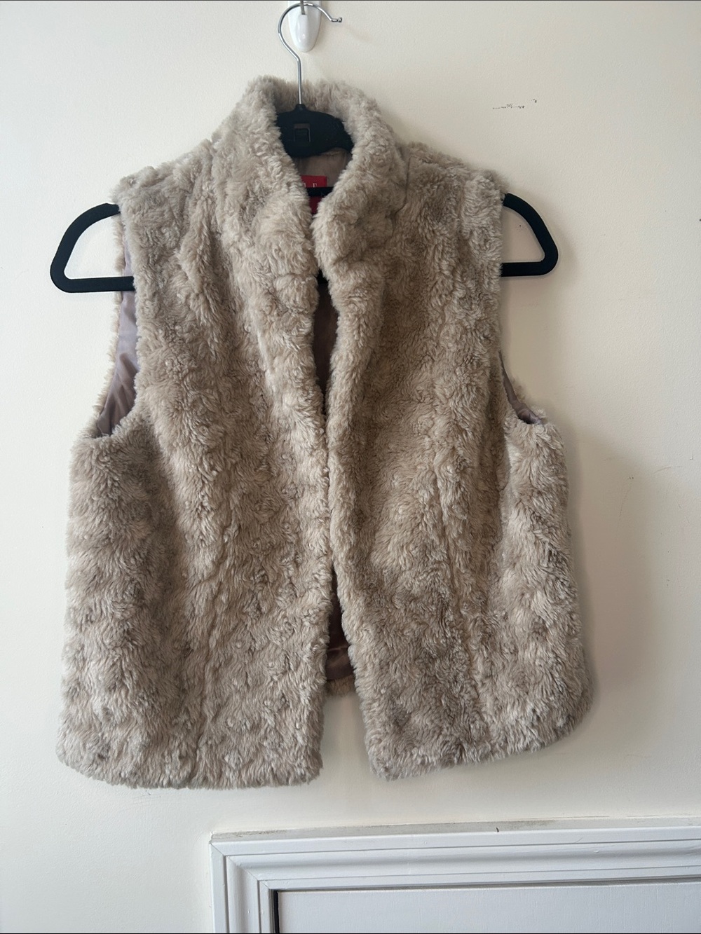 Elle Taupe Faux Fur Sleeveless Vest